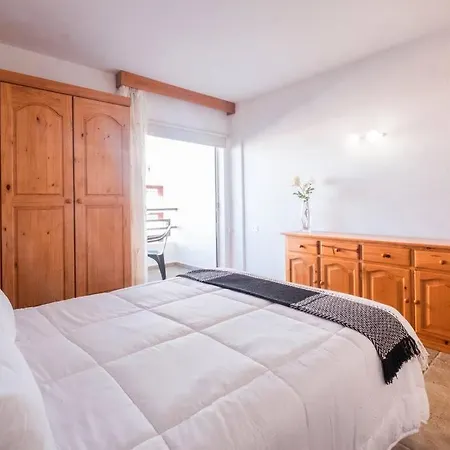 Studio With Swimming Pool And Balcony Апартаменты